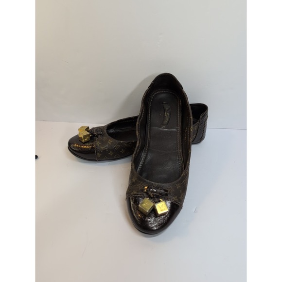 Louis Vuitton Lovely Golden-Cube Ballet Driving Flats in Brown Monogram, 38.5 - Picture 1 of 10